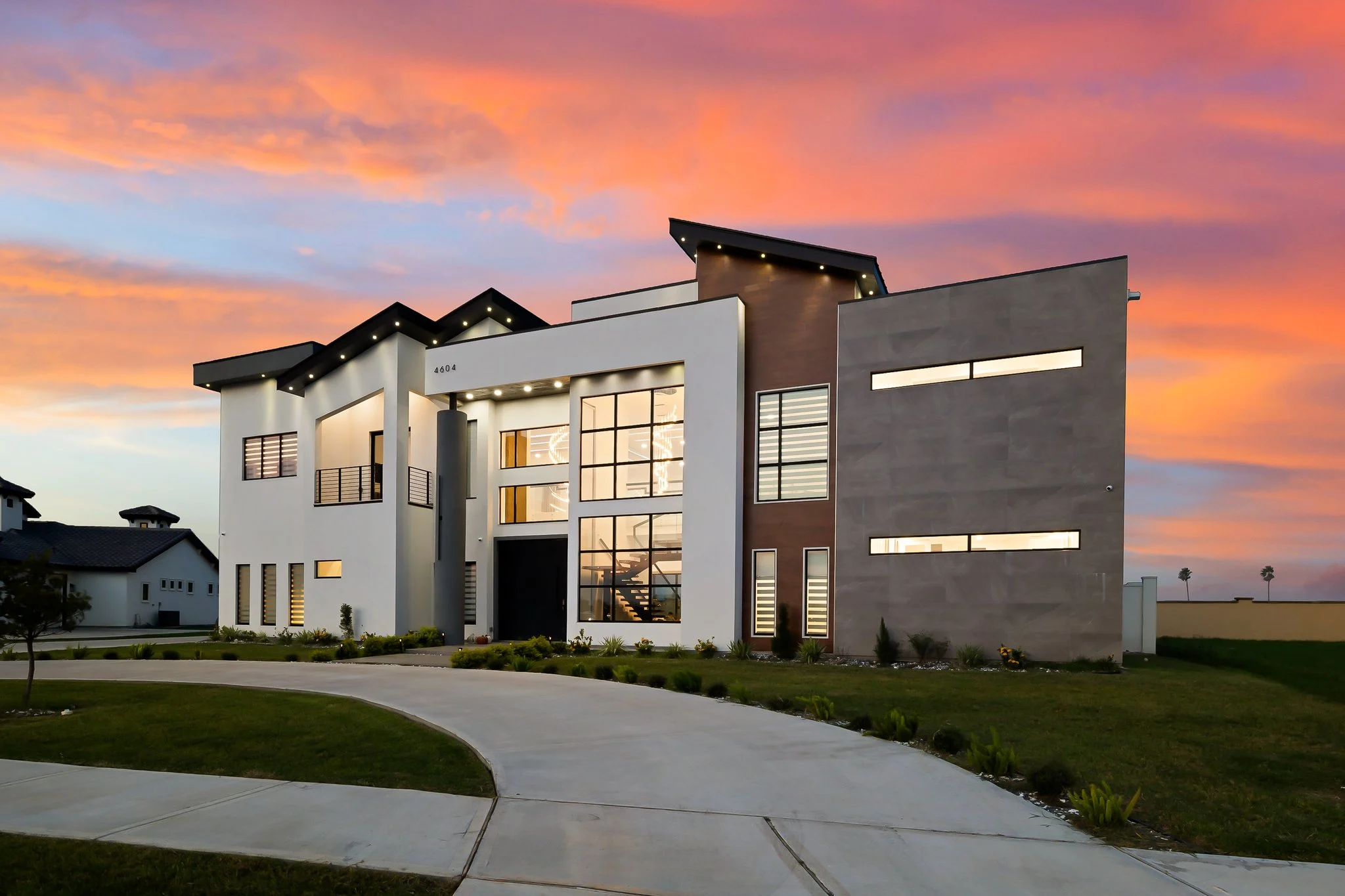 Luxury homes in Edinburg